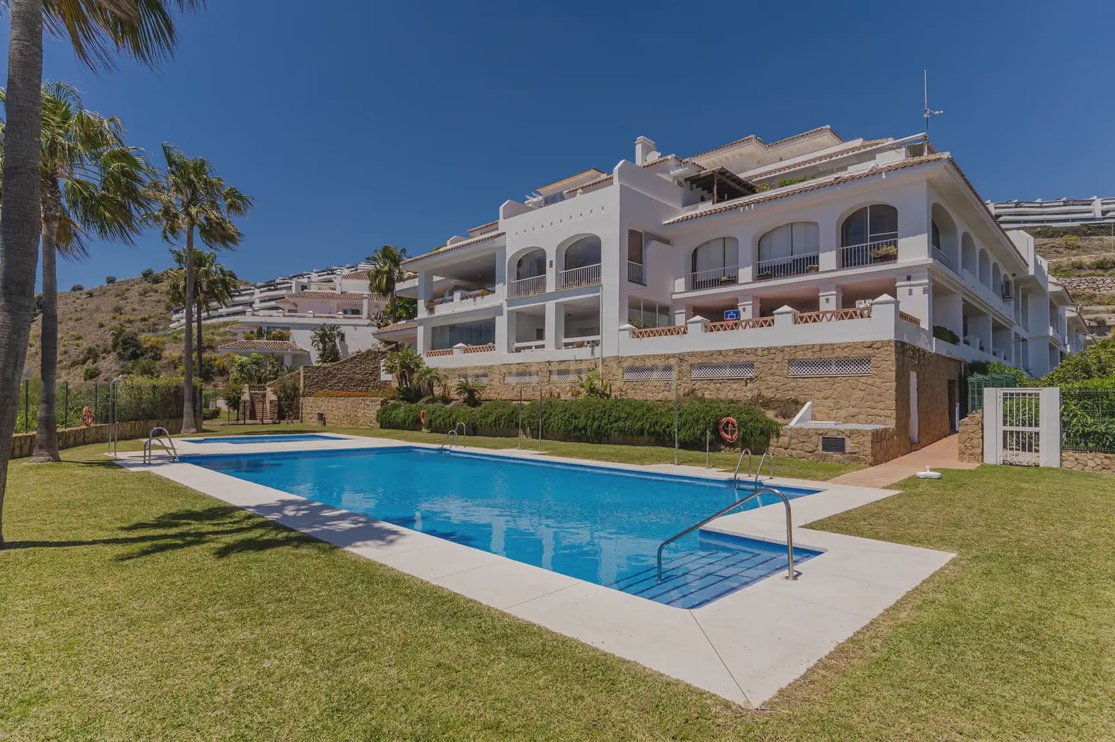 3 slaapkamer Flat te koop in Rincon de la Victoria met zwembad garage - € 410.000 (Ref: 9872111)