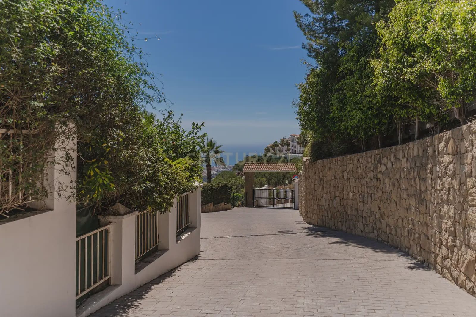 3 slaapkamer Flat te koop in Rincon de la Victoria met zwembad garage - € 410.000 (Ref: 9872111)