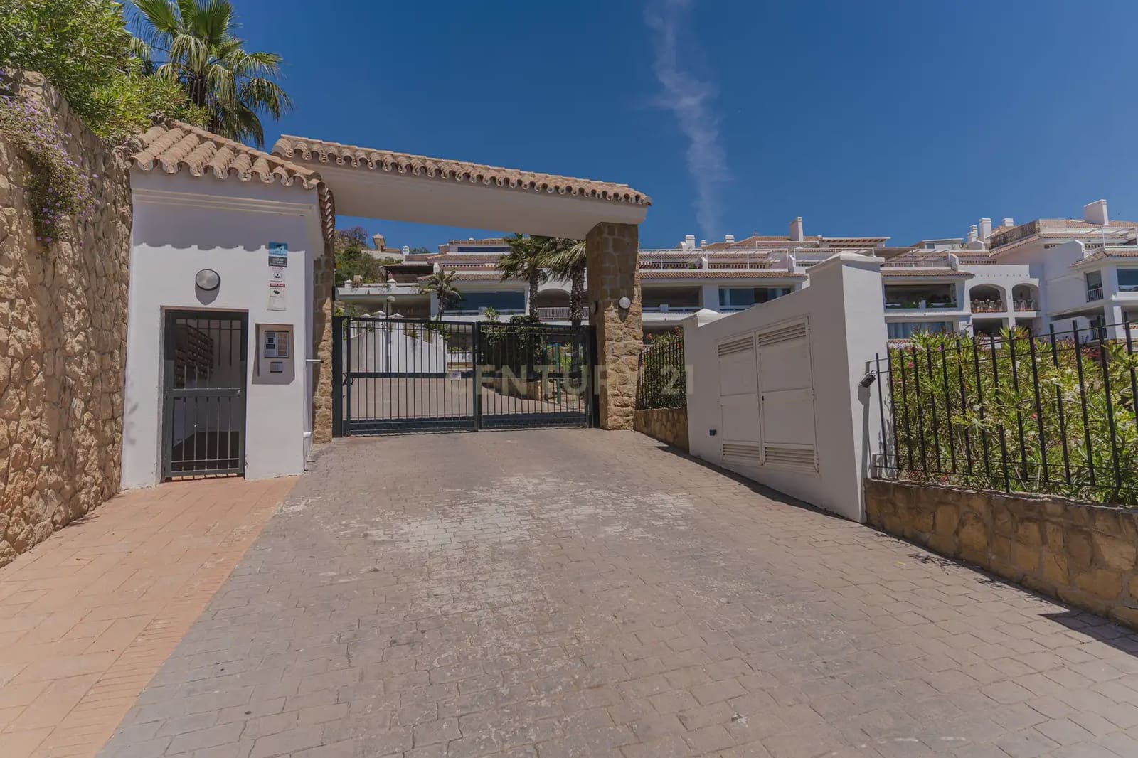 3 slaapkamer Flat te koop in Rincon de la Victoria met zwembad garage - € 410.000 (Ref: 9872111)