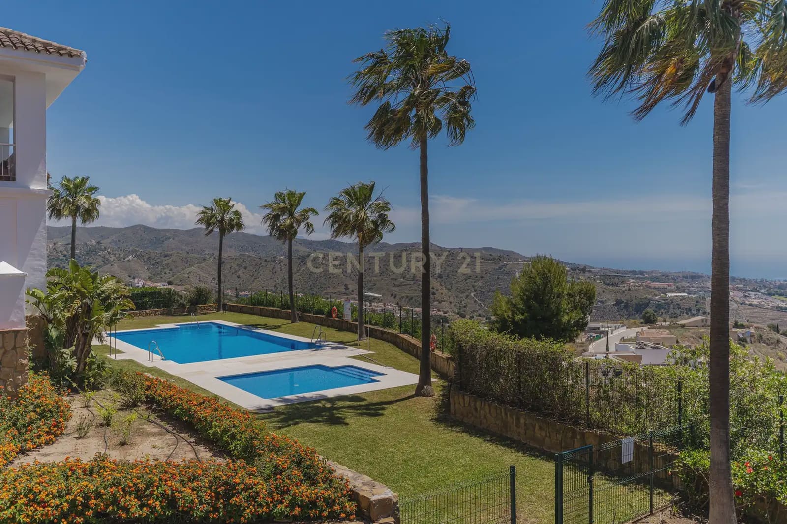 3 slaapkamer Flat te koop in Rincon de la Victoria met zwembad garage - € 410.000 (Ref: 9872111)
