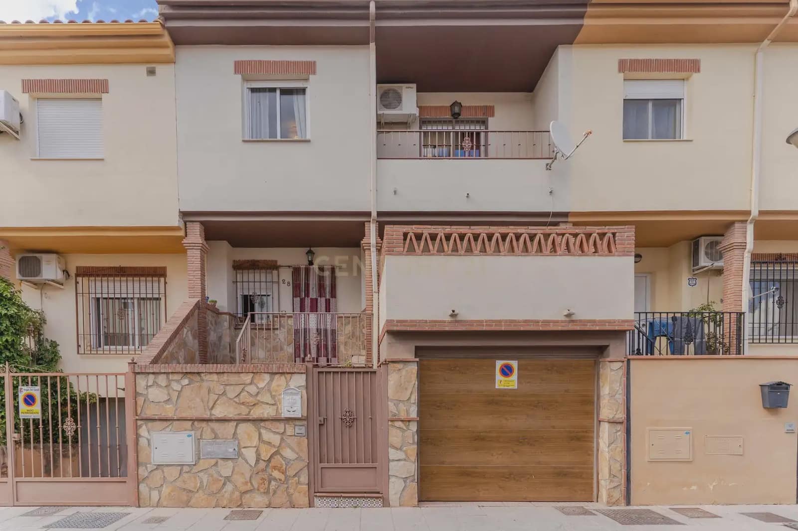3 bedroom Townhouse for sale in Vegas del Genil - € 225,000 (Ref: 9872742)