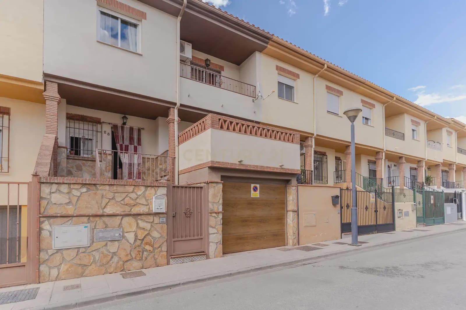 3 bedroom Townhouse for sale in Vegas del Genil - € 225,000 (Ref: 9872742)