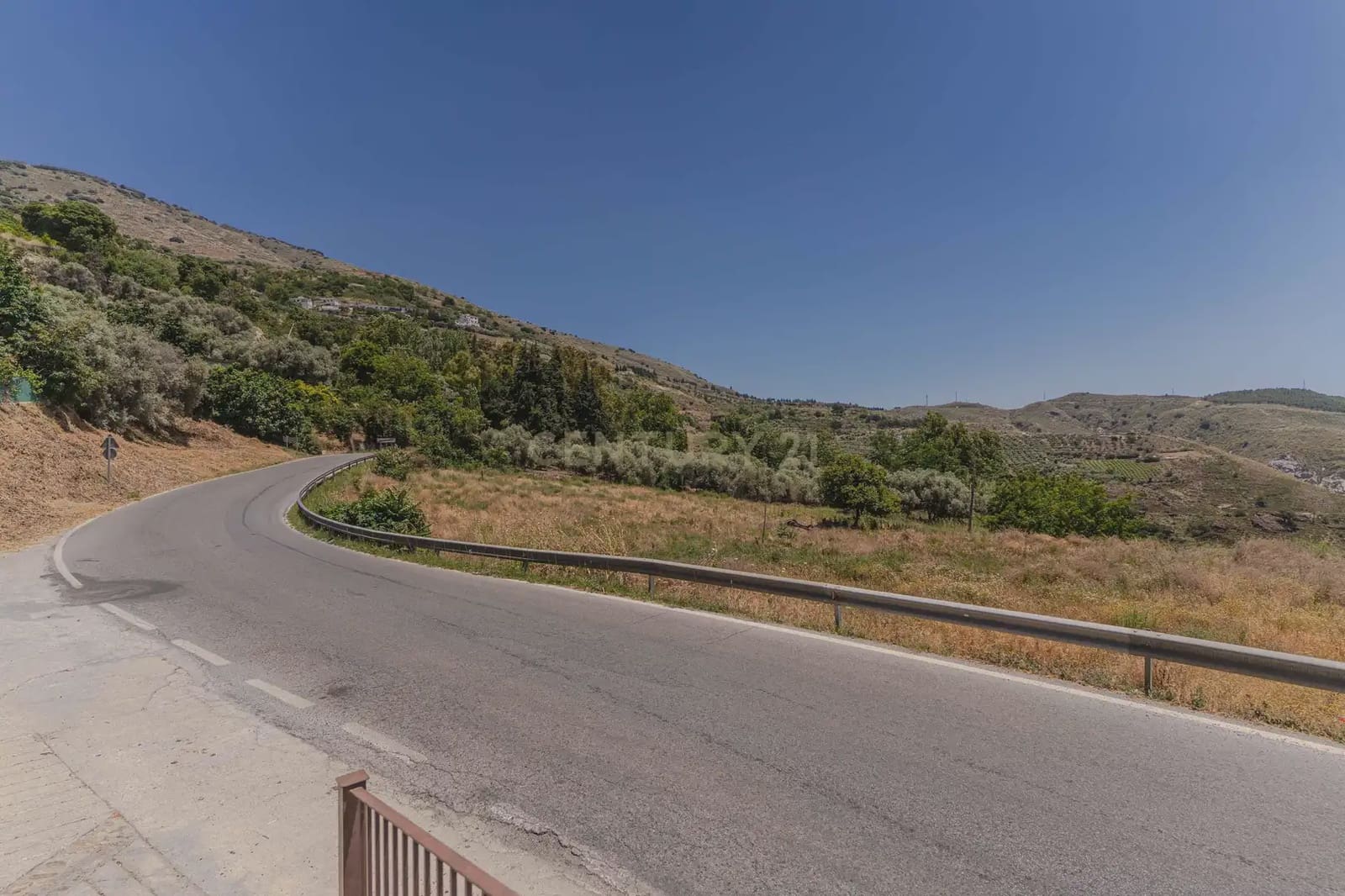 3 bedroom Finca/Country House for sale in Carataunas with pool garage - € 150,000 (Ref: 9889535)