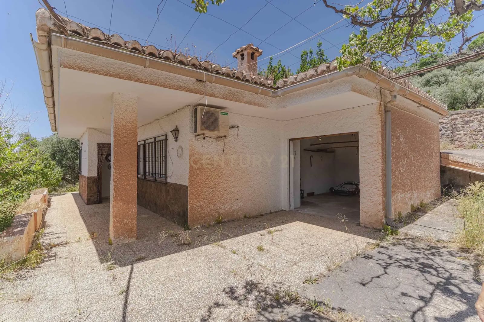 3 bedroom Finca/Country House for sale in Carataunas with pool garage - € 150,000 (Ref: 9889535)