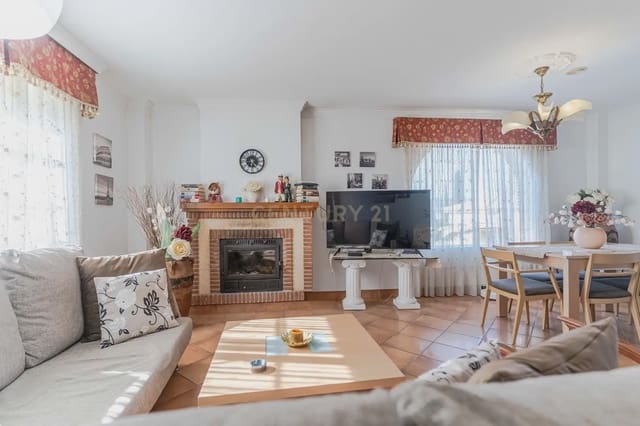 4 sypialnia Willa na sprzedaż w La Zubia z basenem garażem - 485 000 € (Ref: 9892974)