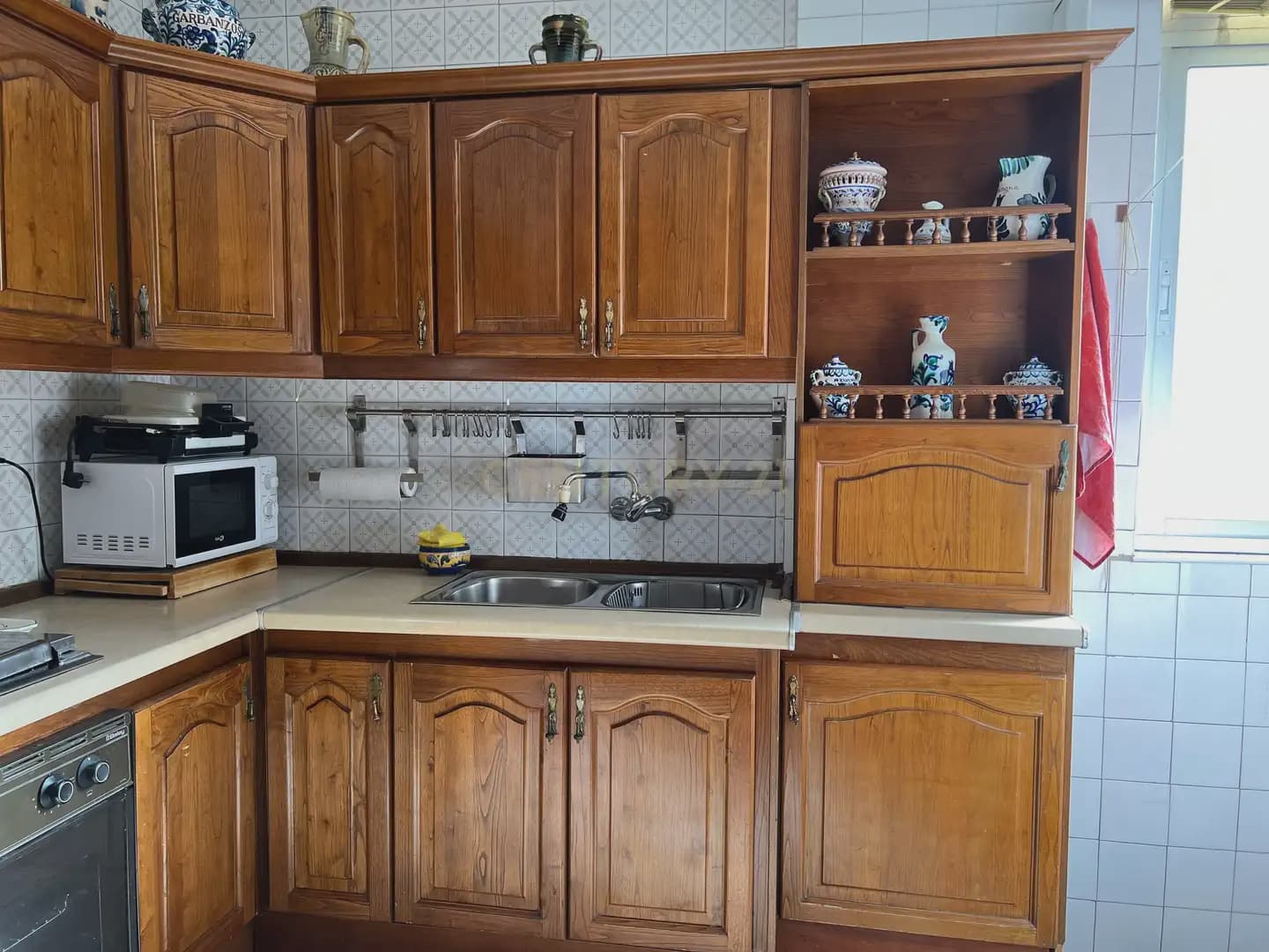 4 bedroom Apartment for rent in Granada city - € 1,350 (Ref: 9896966)
