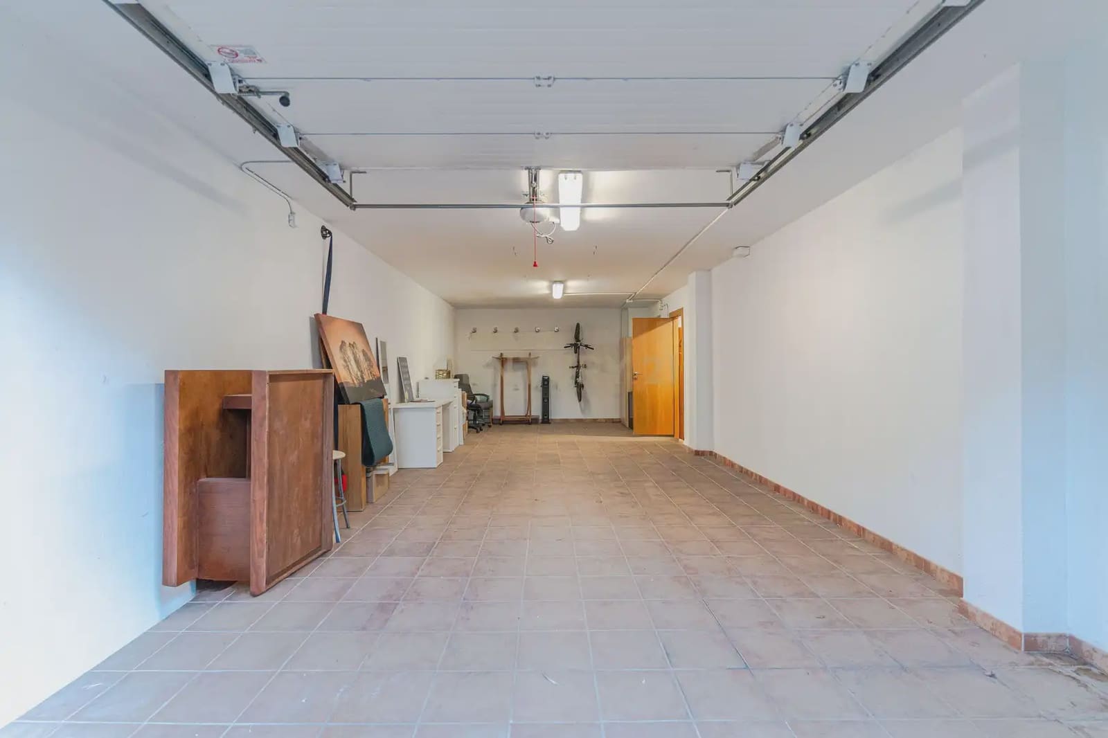 5 soverom Kjedet enebolig til salgs i La Zubia med svømmebasseng garasje - € 349 000 (Ref: 9902016)