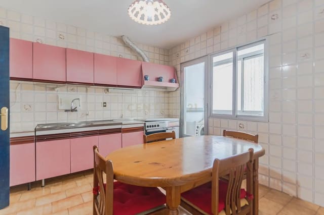 4 bedroom Apartment for sale in Pitres, La Taha - € 105,000 (Ref: 9904953)