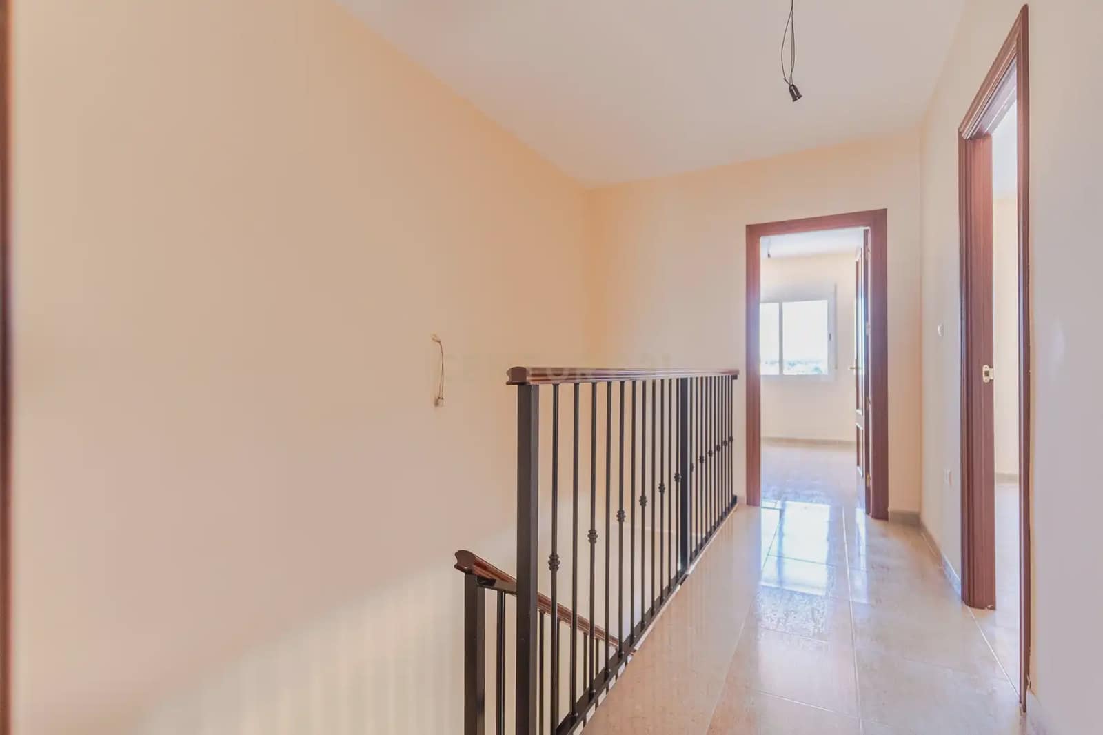3 Zimmer Doppelhaus zu verkaufen in Fuente Vaqueros - 187.000 € (Ref: 9905085)