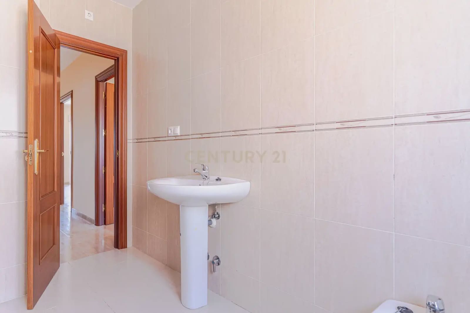 3 Zimmer Doppelhaus zu verkaufen in Fuente Vaqueros - 187.000 € (Ref: 9905085)