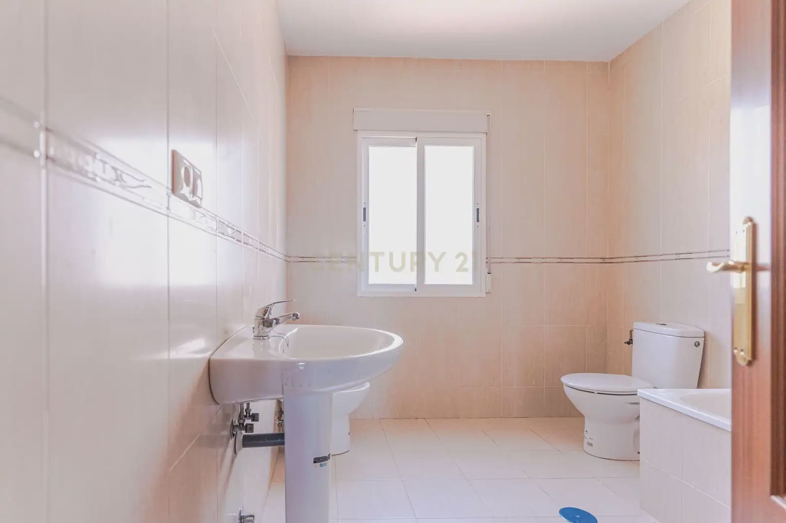 3 Zimmer Doppelhaus zu verkaufen in Fuente Vaqueros - 187.000 € (Ref: 9905085)