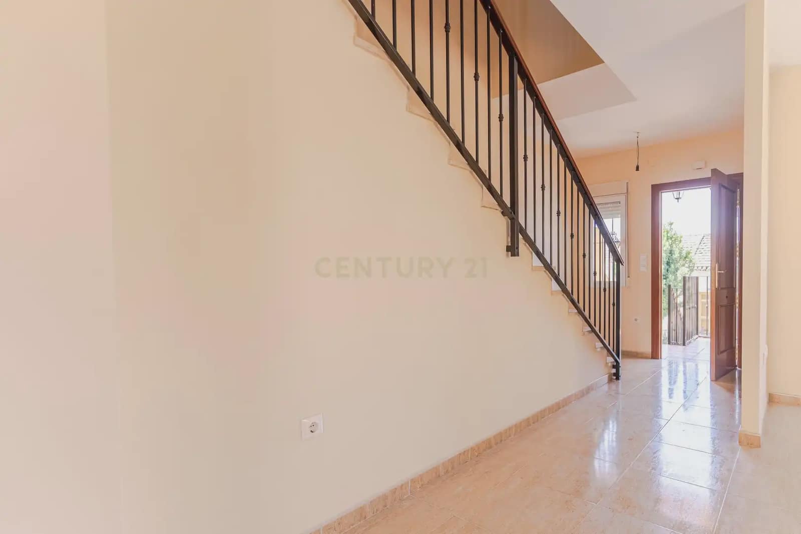 3 Zimmer Doppelhaus zu verkaufen in Fuente Vaqueros - 187.000 € (Ref: 9905085)
