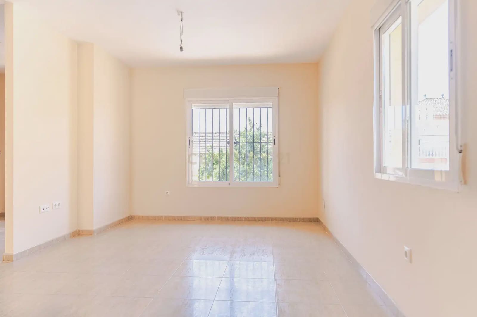 3 Zimmer Doppelhaus zu verkaufen in Fuente Vaqueros - 187.000 € (Ref: 9905085)