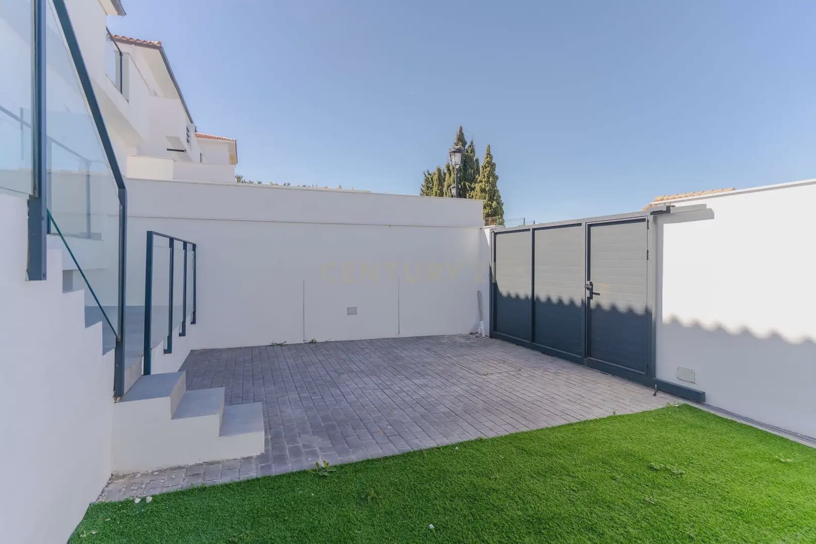3 bedroom Townhouse for sale in Manilva - € 349,000 (Ref: 9905273)