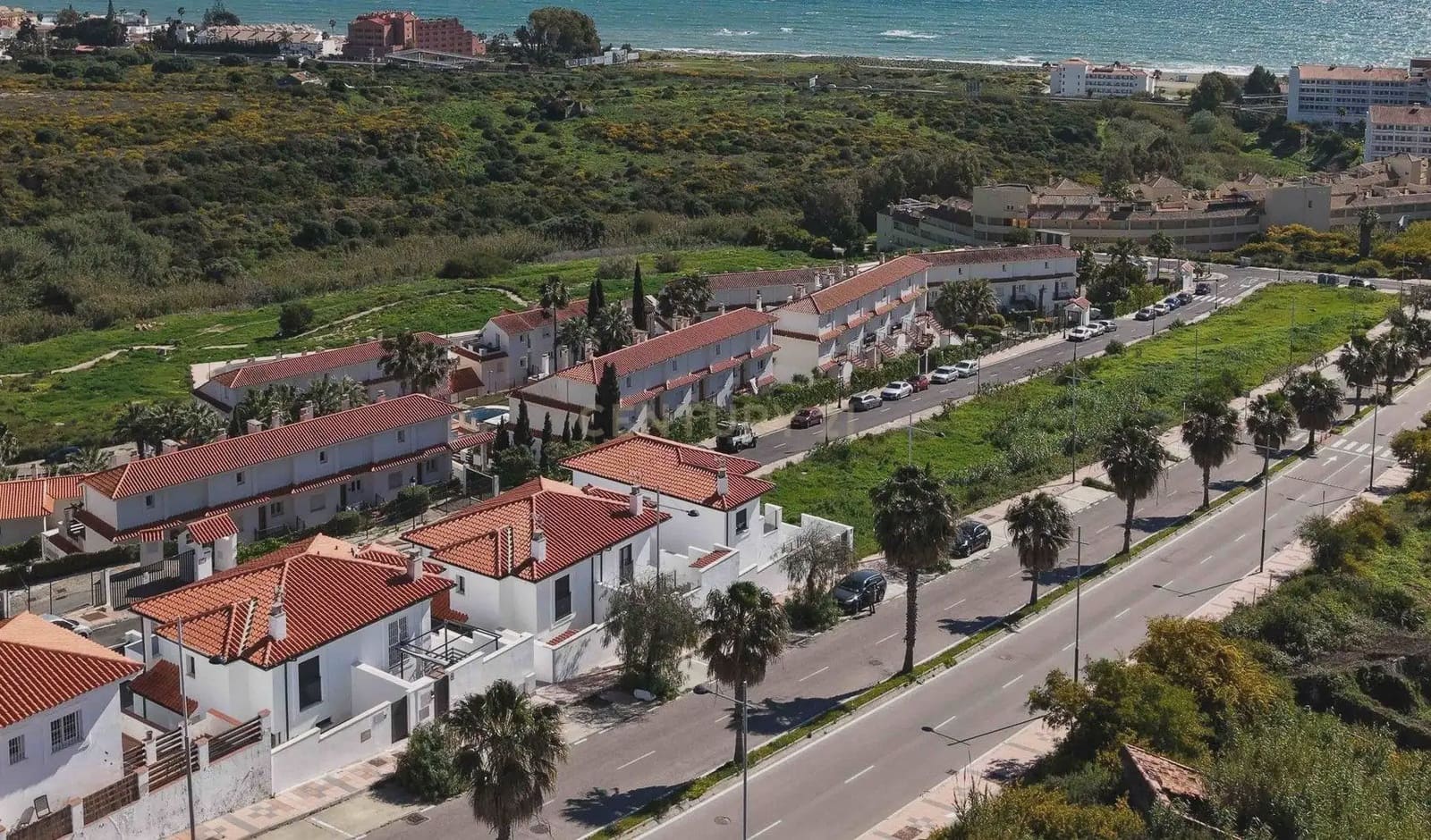 3 bedroom Townhouse for sale in Manilva - € 339,000 (Ref: 9905273)