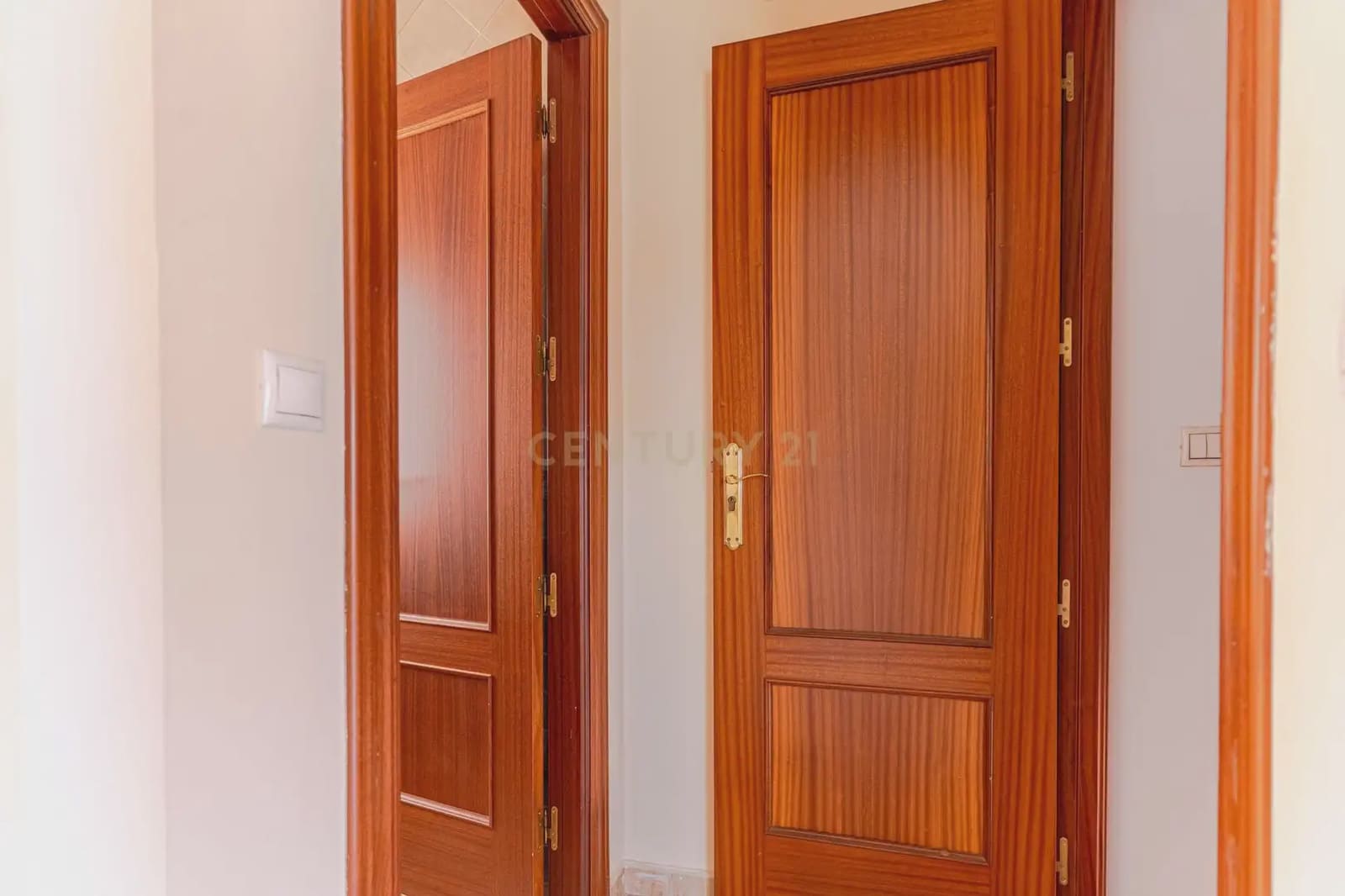 Pareado de 3 habitaciones en Fuente Vaqueros en venta - 187.000 € (Ref: 9909825)