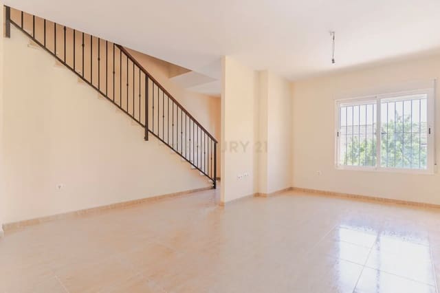 Pareado de 3 habitaciones en Fuente Vaqueros en venta - 187.000 € (Ref: 9909825)