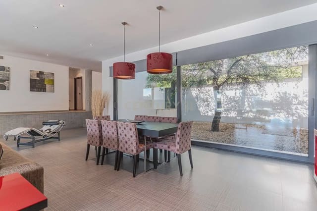 4 sovrum Villa till salu i Gójar med pool garage - 950 000 € (Ref: 9914603)