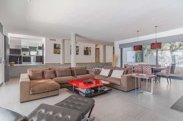 4 sovrum Villa till salu i Gójar med pool garage - 950 000 € (Ref: 9914603)