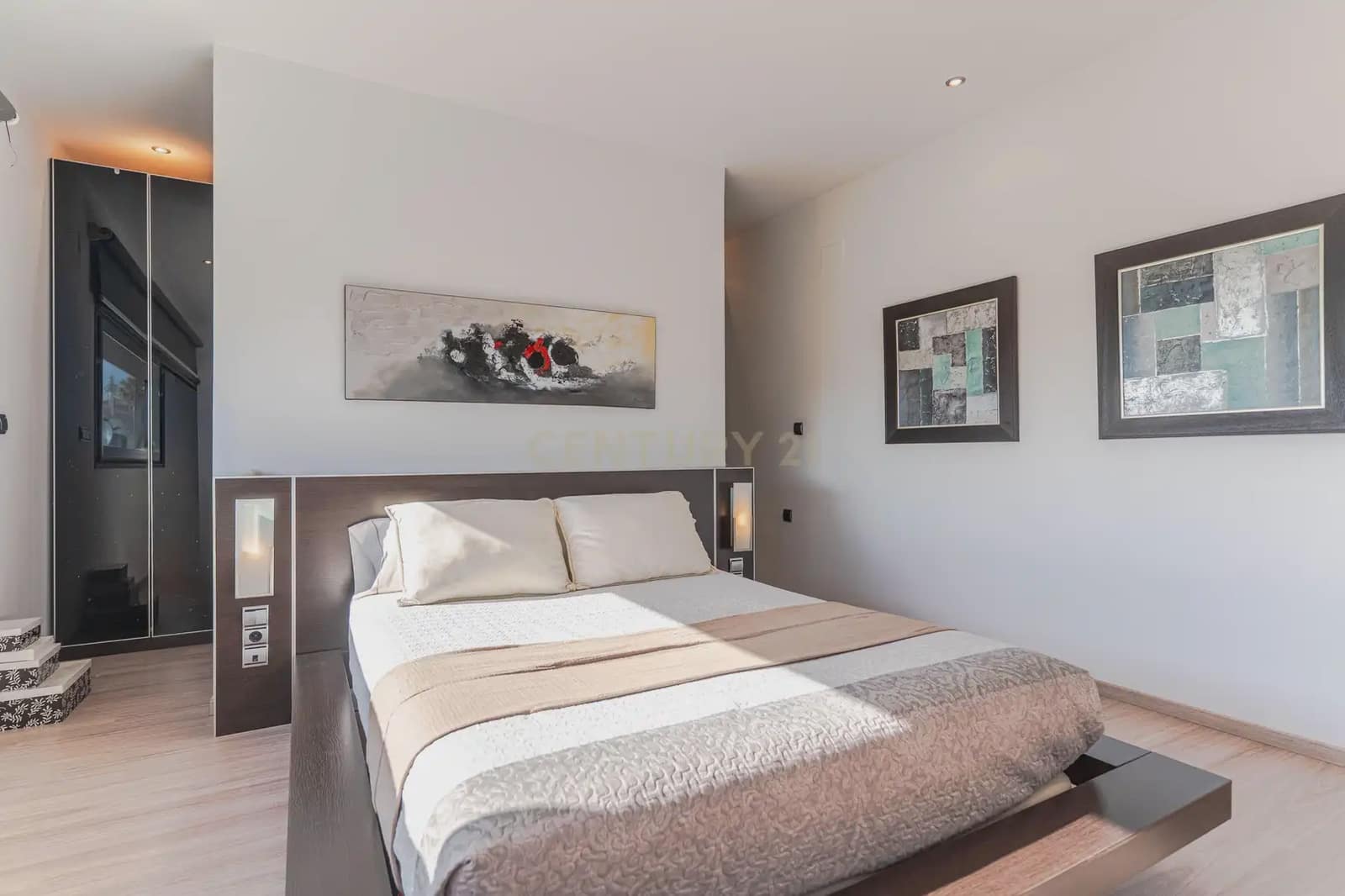 4 sovrum Villa till salu i Gojar med pool garage - 950 000 € (Ref: 9914603)