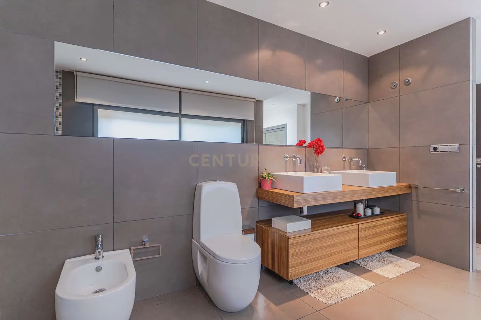 4 sovrum Villa till salu i Gojar med pool garage - 950 000 € (Ref: 9914603)