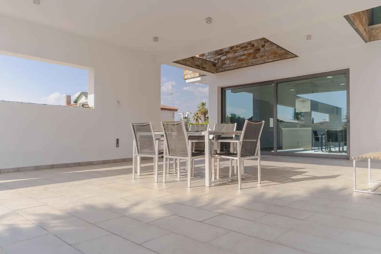4 sovrum Villa till salu i Gojar med pool garage - 950 000 € (Ref: 9914603)