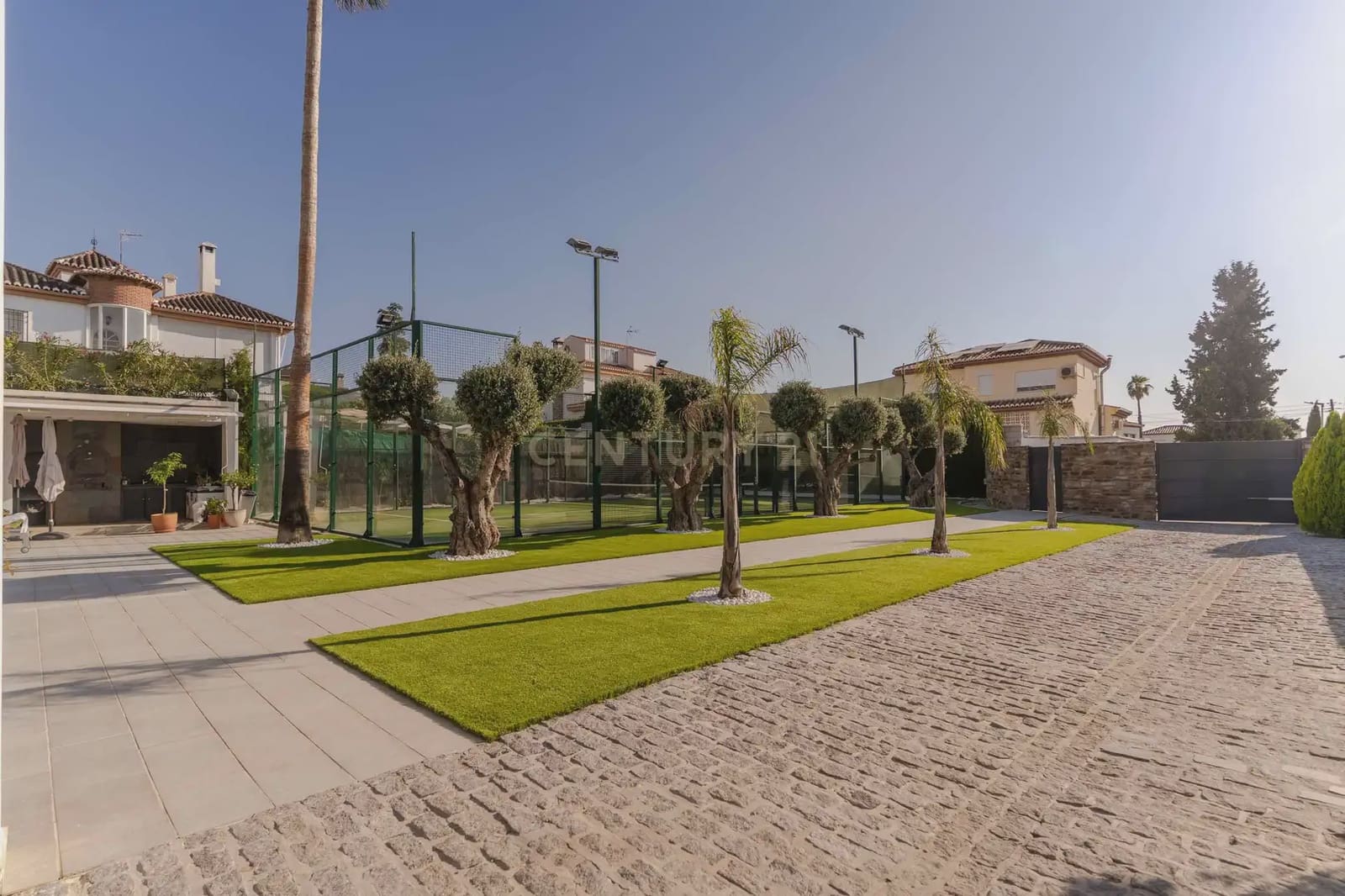 4 sovrum Villa till salu i Gojar med pool garage - 950 000 € (Ref: 9914603)