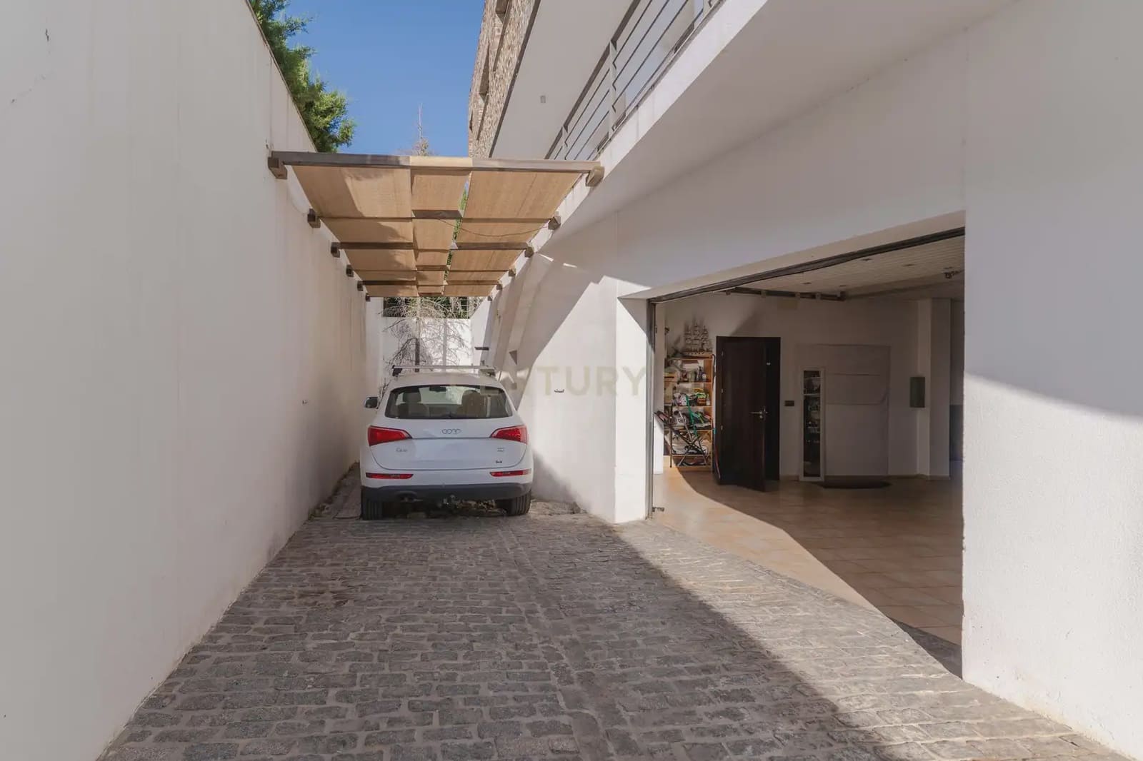 4 sovrum Villa till salu i Gojar med pool garage - 950 000 € (Ref: 9914603)