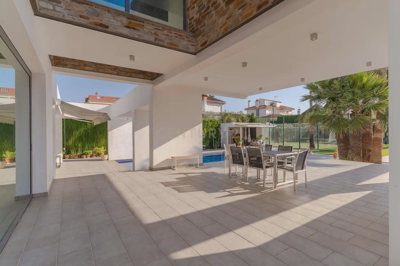 4 sovrum Villa till salu i Gojar med pool garage - 950 000 € (Ref: 9914603)