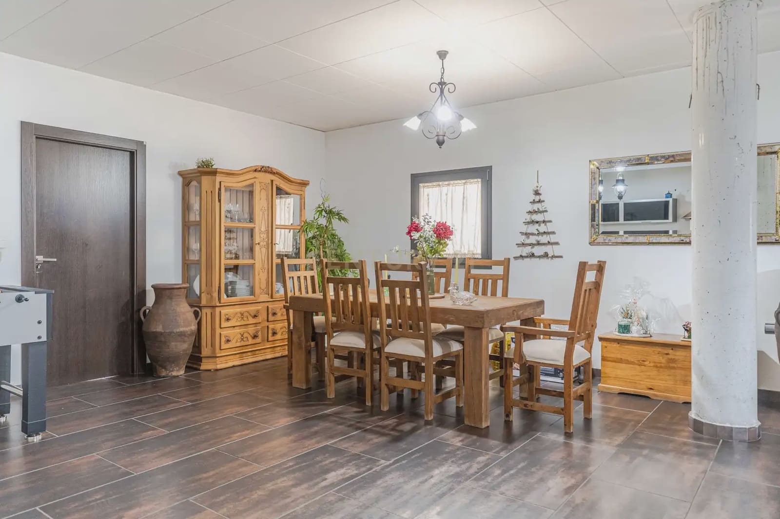 4 sovrum Villa till salu i Gojar med pool garage - 950 000 € (Ref: 9914603)