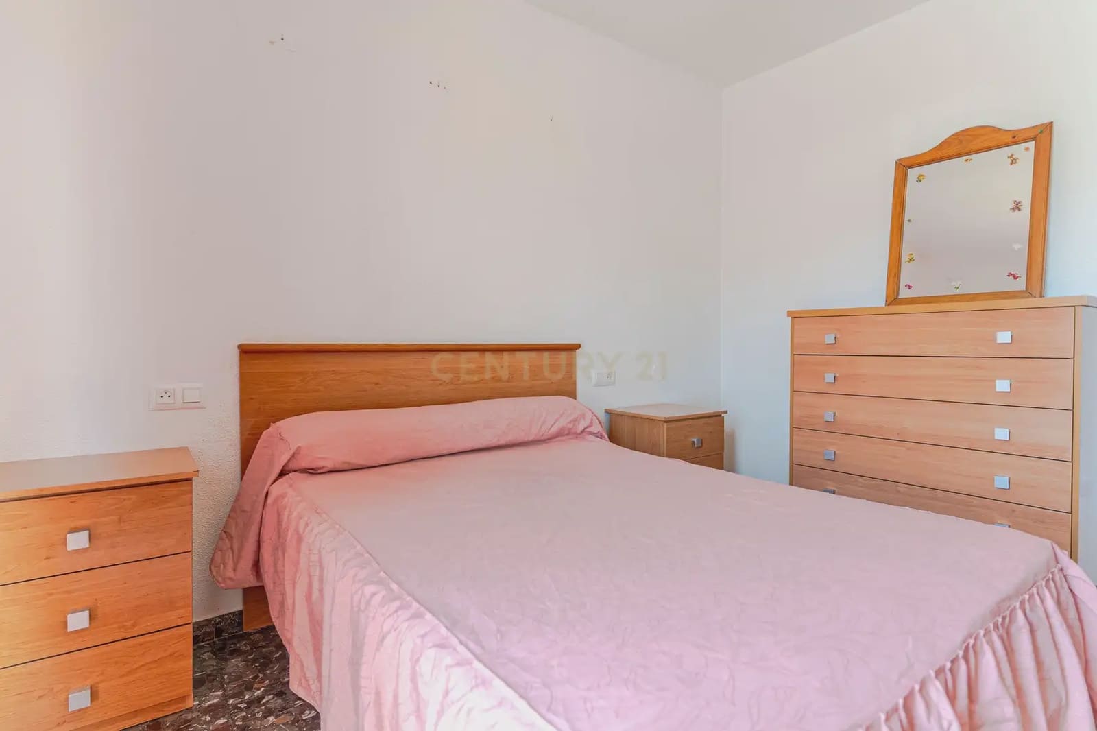 2 bedroom Apartment for sale in Salobrena - € 180,000 (Ref: 9918793)