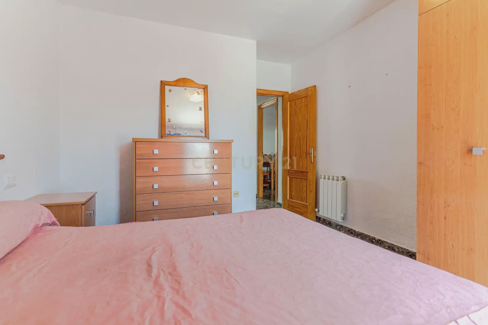 2 bedroom Apartment for sale in Salobrena - € 180,000 (Ref: 9918793)