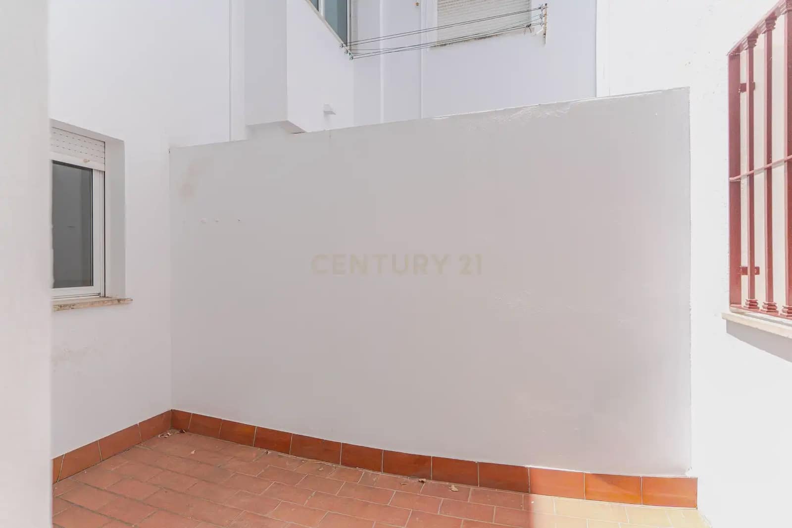 2 bedroom Apartment for sale in Salobrena - € 180,000 (Ref: 9918793)