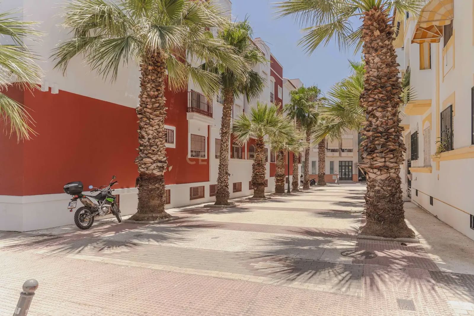 2 bedroom Apartment for sale in Salobrena - € 180,000 (Ref: 9918793)