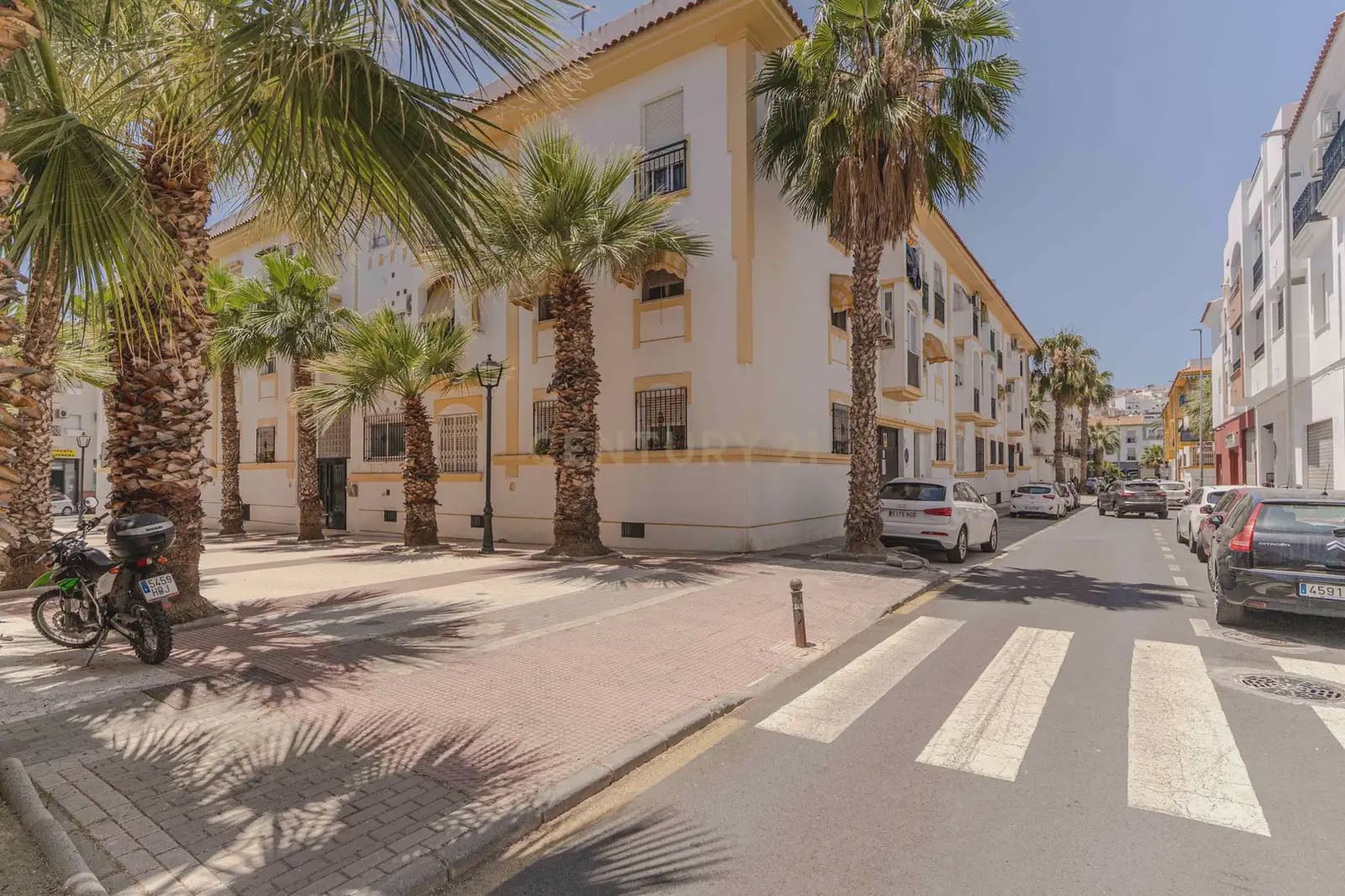 2 bedroom Apartment for sale in Salobrena - € 180,000 (Ref: 9918793)