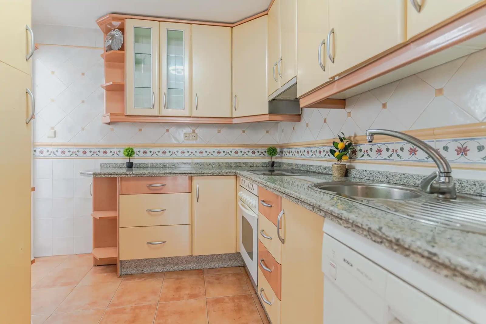 4 bedroom Penthouse for sale in Granada city - € 399,000 (Ref: 9919098)
