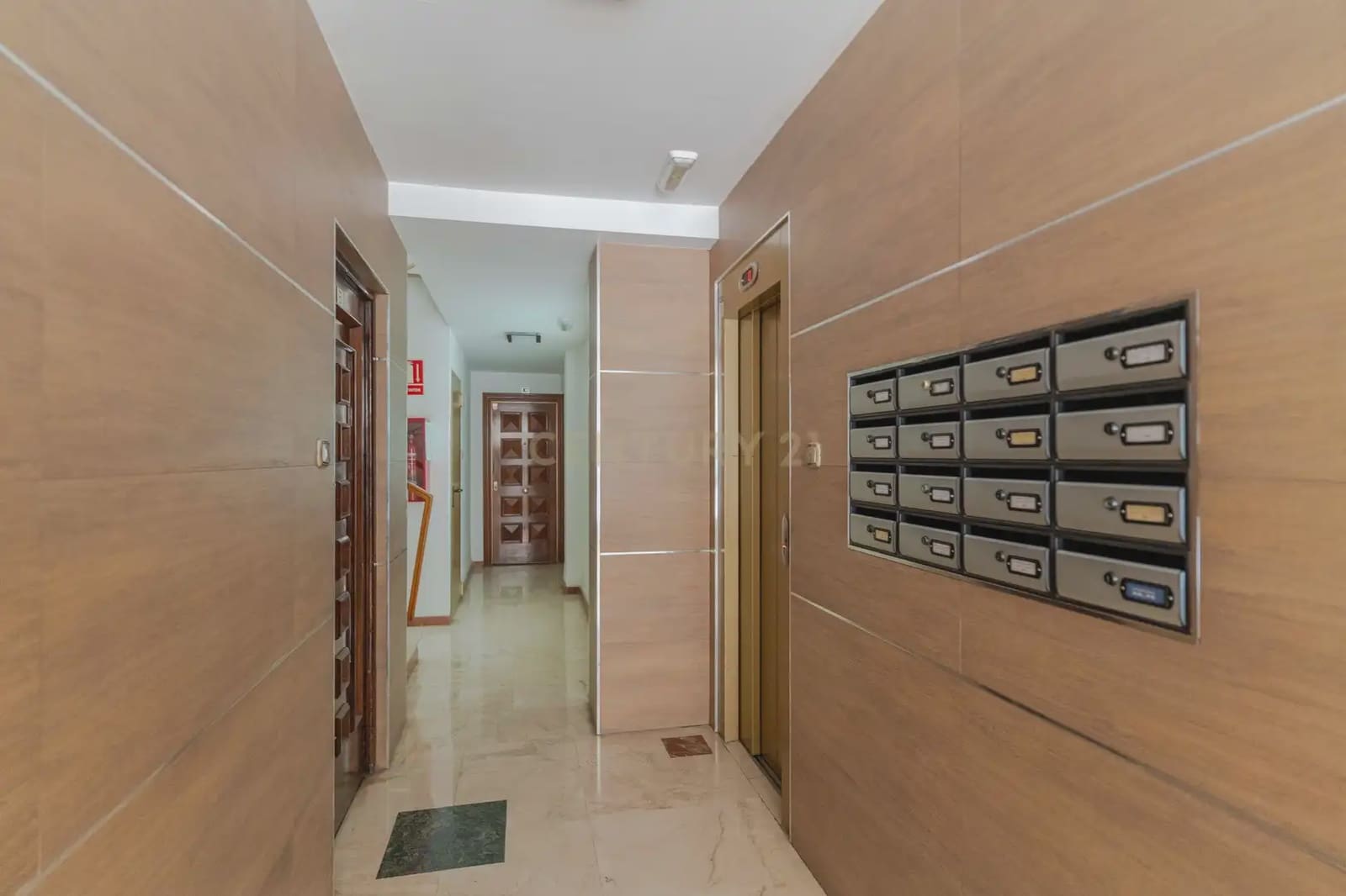 4 bedroom Penthouse for sale in Granada city - € 399,000 (Ref: 9919098)