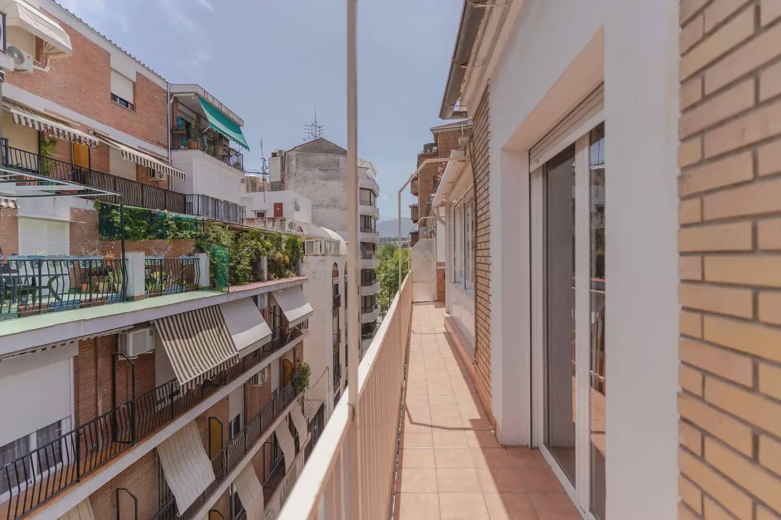 4 bedroom Penthouse for sale in Granada city - € 399,000 (Ref: 9919098)