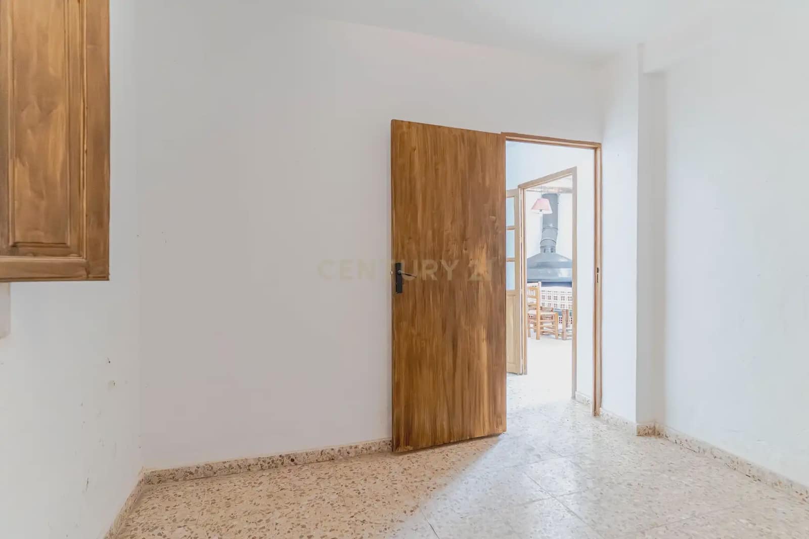 5 bedroom Finca/Country House for sale in El Pinar - € 85,000 (Ref: 9920937)
