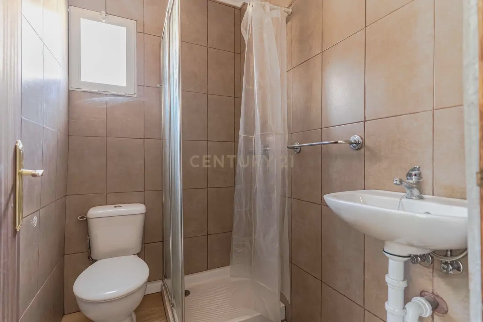 5 bedroom Finca/Country House for sale in El Pinar - € 85,000 (Ref: 9920937)