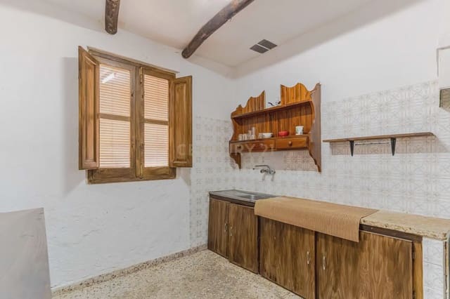 5 bedroom Finca/Country House for sale in El Pinar - € 85,000 (Ref: 9920937)