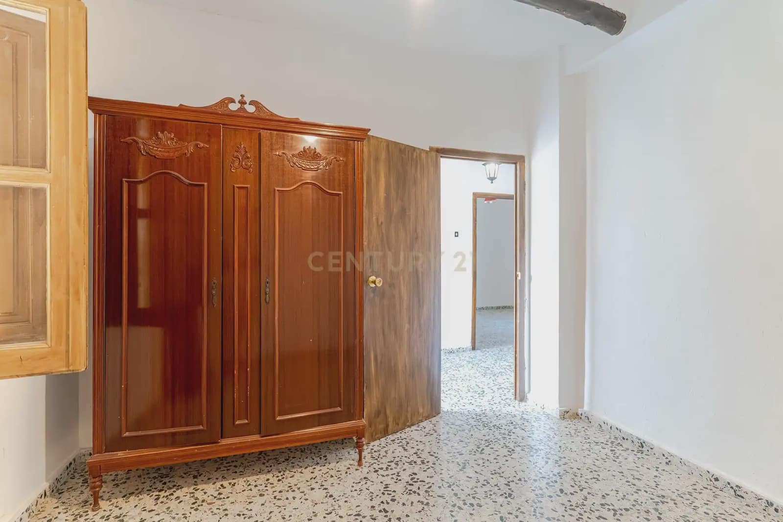 5 bedroom Finca/Country House for sale in El Pinar - € 85,000 (Ref: 9920937)