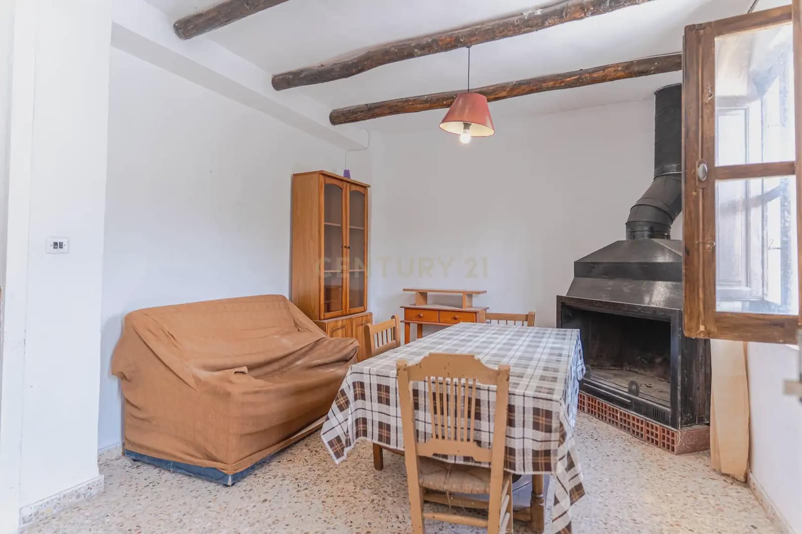 5 bedroom Finca/Country House for sale in El Pinar - € 85,000 (Ref: 9920937)