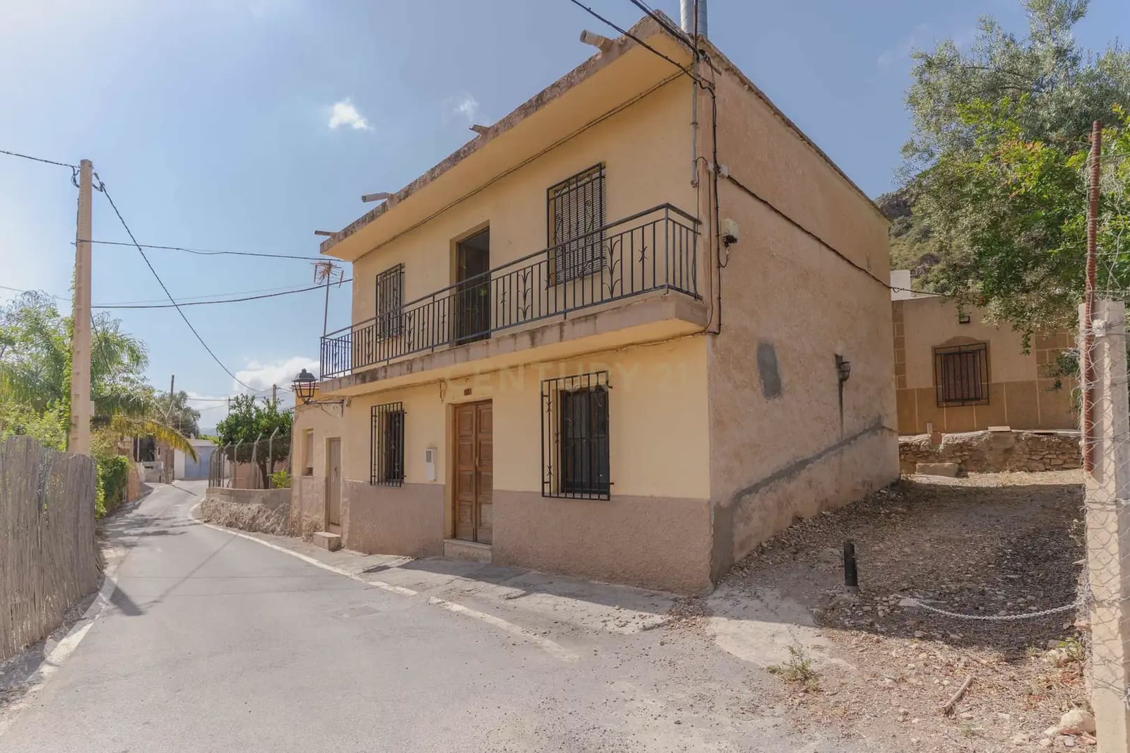 5 bedroom Finca/Country House for sale in El Pinar - € 85,000 (Ref: 9920937)