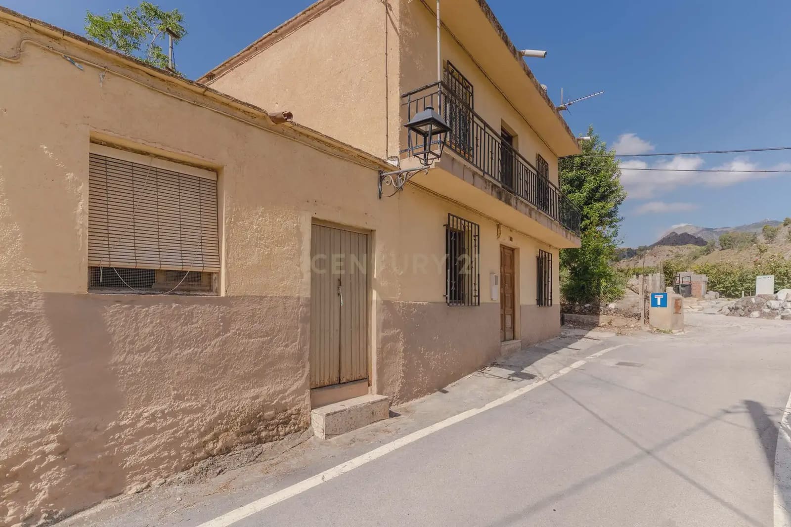 5 bedroom Finca/Country House for sale in El Pinar - € 85,000 (Ref: 9920937)