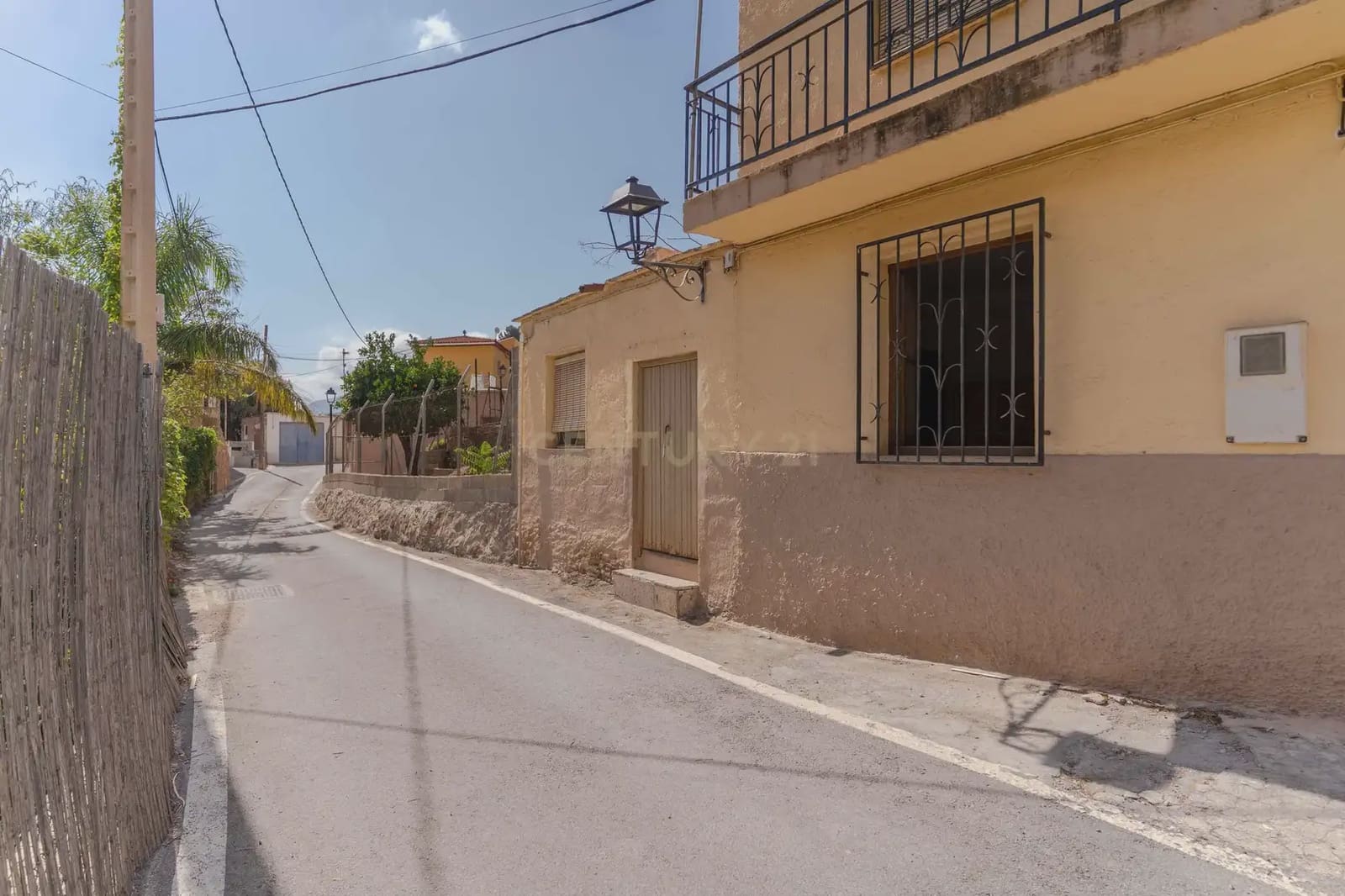 5 bedroom Finca/Country House for sale in El Pinar - € 85,000 (Ref: 9920937)
