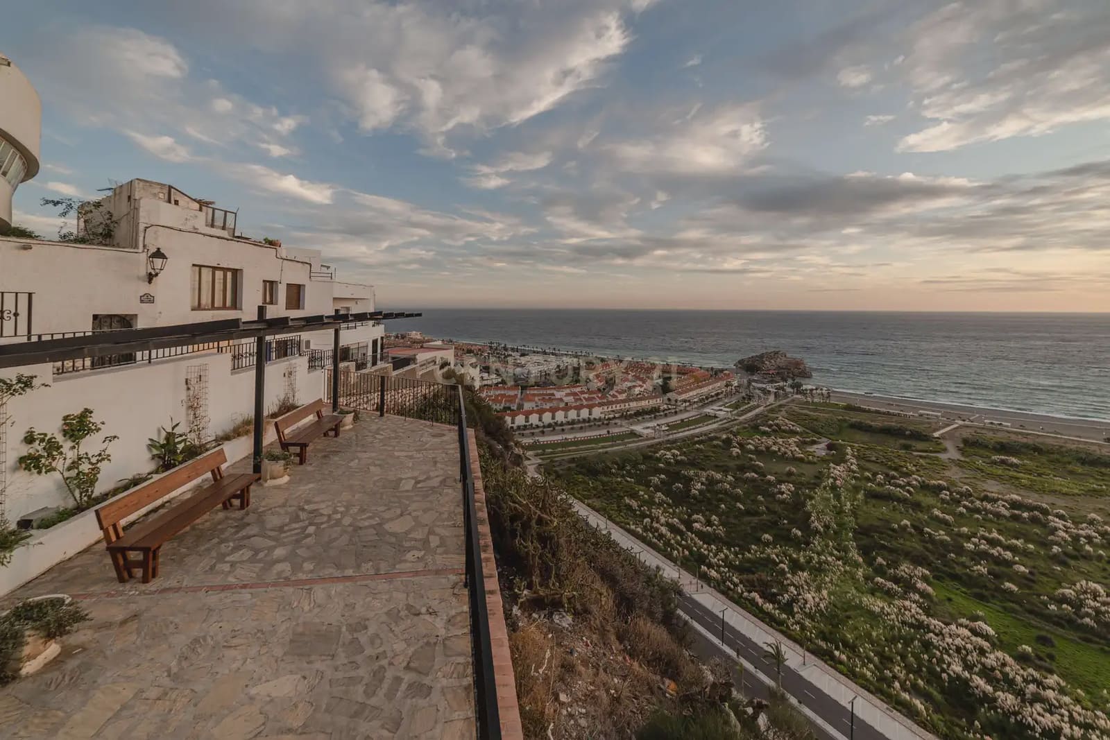 3 bedroom Apartment for sale in Salobrena - € 155,000 (Ref: 9932580)