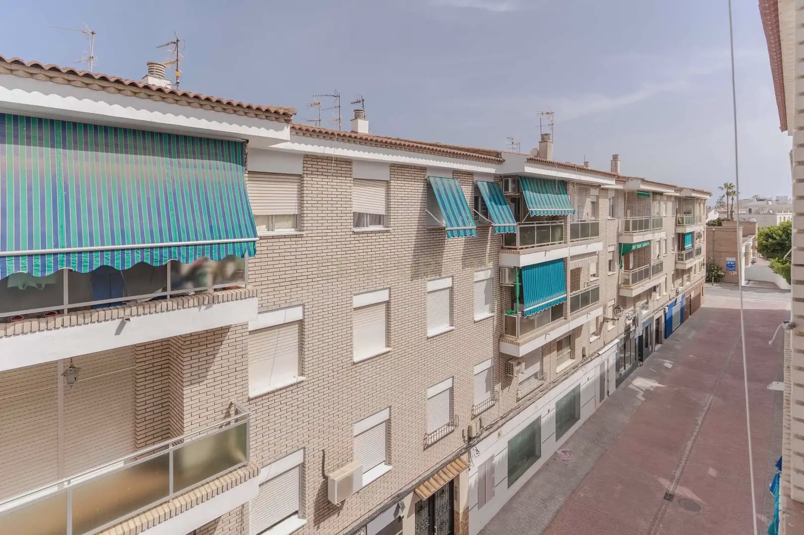 3 bedroom Apartment for sale in Salobrena - € 155,000 (Ref: 9932580)