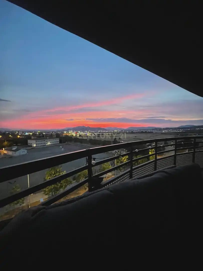 2 soveværelse Penthouse til salg i Granada by med swimmingpool garage - € 217.000 (Ref: 9937383)