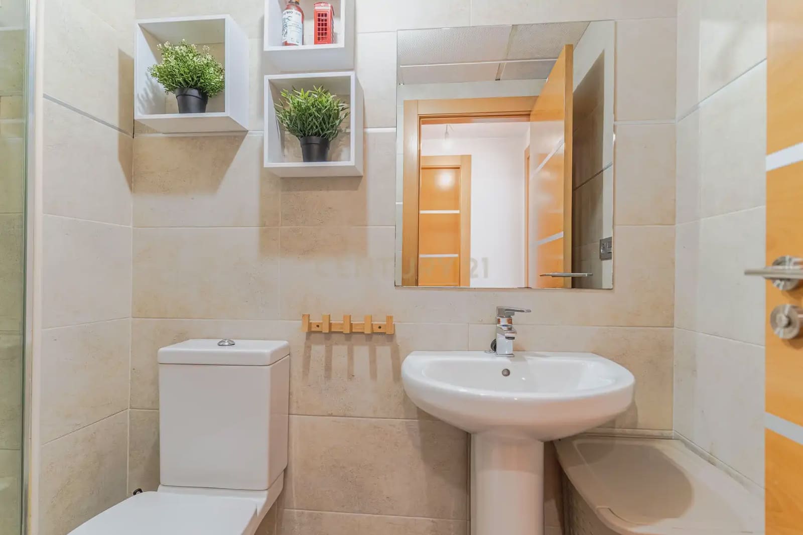 2 soveværelse Penthouse til salg i Granada by med swimmingpool garage - € 217.000 (Ref: 9937383)